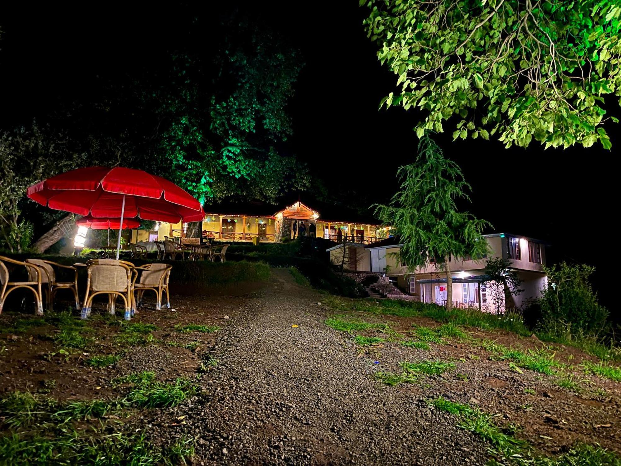 Misty Peaks Resort Murree Kültér fotó